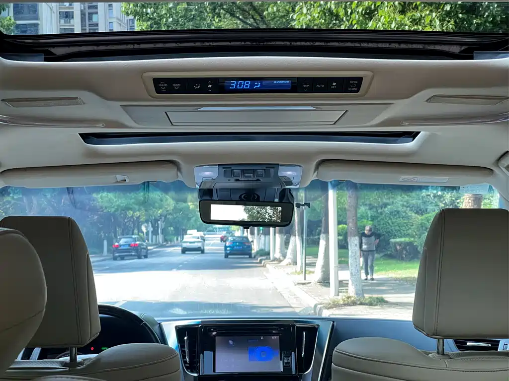 Toyota Vellfire 2019 Hybrid 2.5L HV Premium Edition