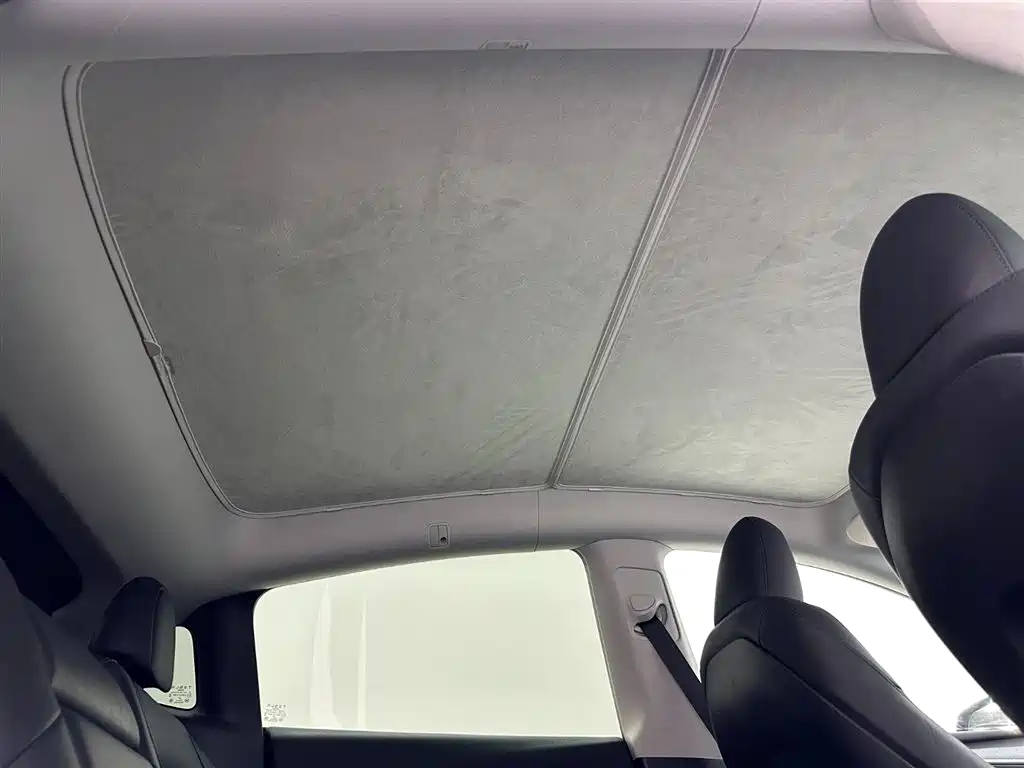 Tesla Model Y 2023 Long Range All-Wheel Drive