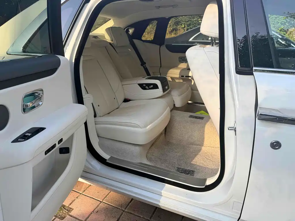 Ghost 2021 6.7T Long Wheelbase