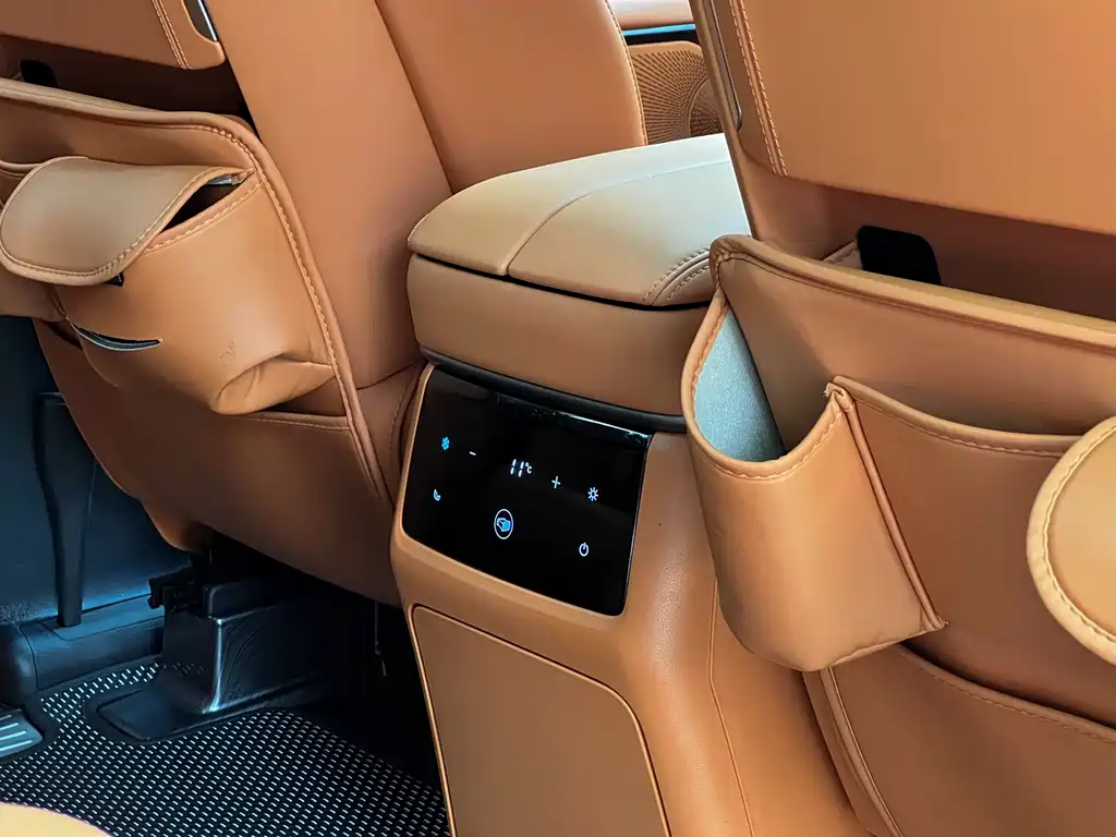 WEY Gaoshan 2025 AWD Gaoshan 8