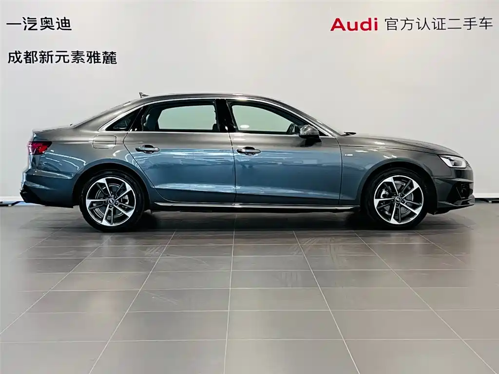 Audi A4L 2023 40 TFSI Sport