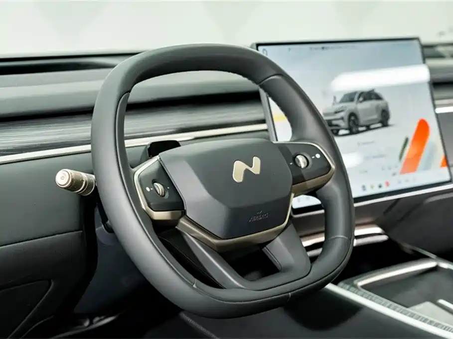 ONVO L90 2025 Pro Six-Seater