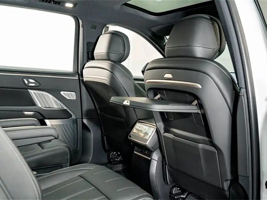 ONVO L90 2025 Pro Six-Seater