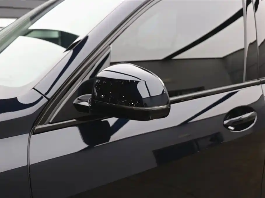 BMW X5 2025 xDrive30Li M Sport Night Edition