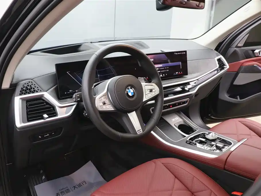BMW X5 2025 xDrive30Li M Sport Night Edition