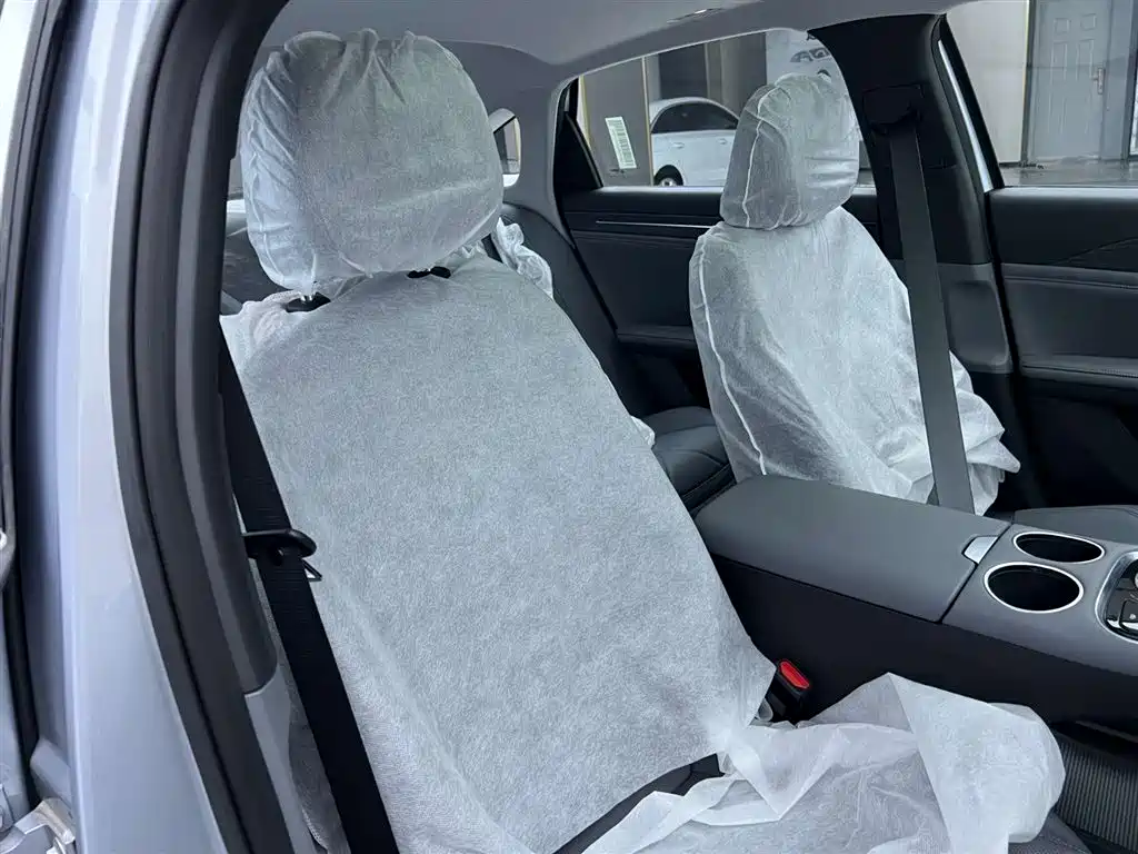 Geely Galaxy L6 2025 EM-i 140 km Explorer+