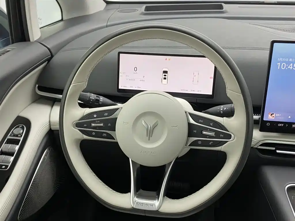 Voyah Dreamer 2025 PHEV AWD Flagship Kunpeng Edition