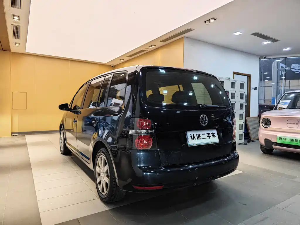 Volkswagen Touran 2011 1.4T Manual Zhishang Edition 5-seater