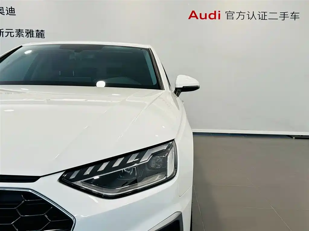Audi A4L 2022 40 TFSI Fashion Dynamic Edition