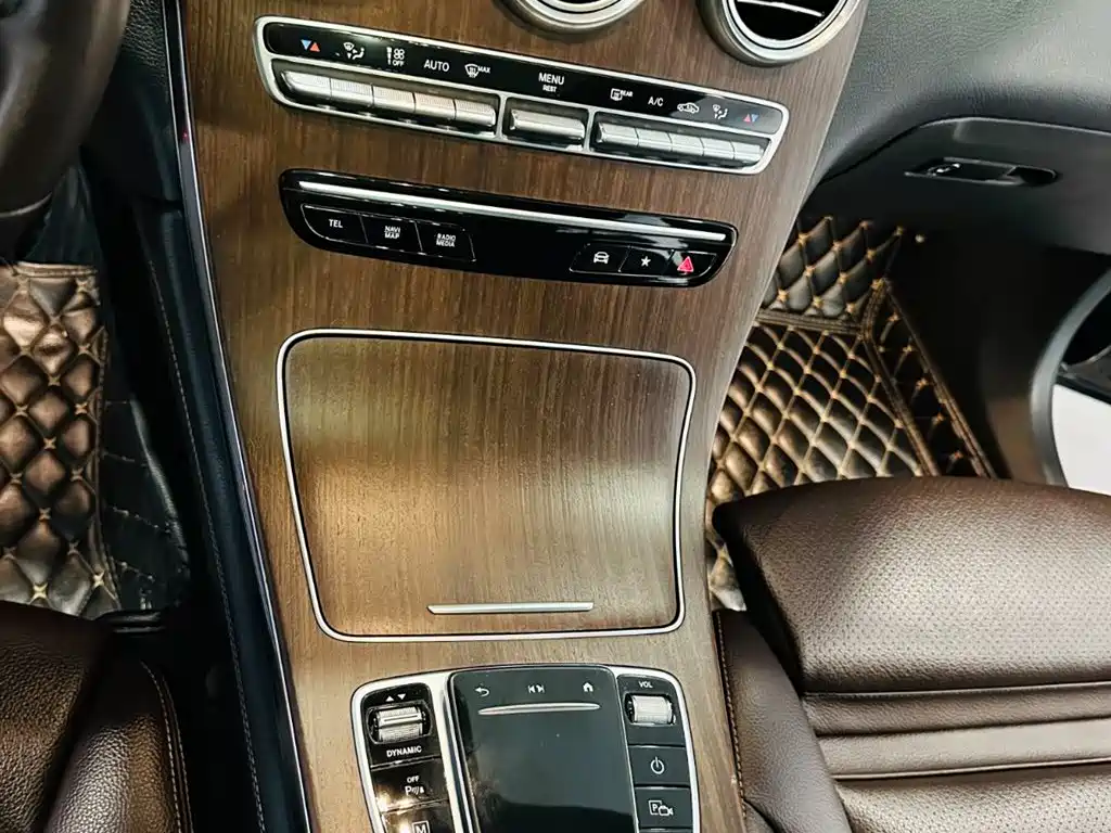 Mercedes-Benz GLC 2020 GLC 300 L 4MATIC Luxury
