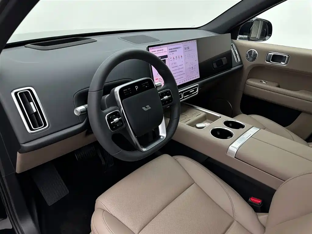 Li Auto L6 2025 Max Intelligent Edition