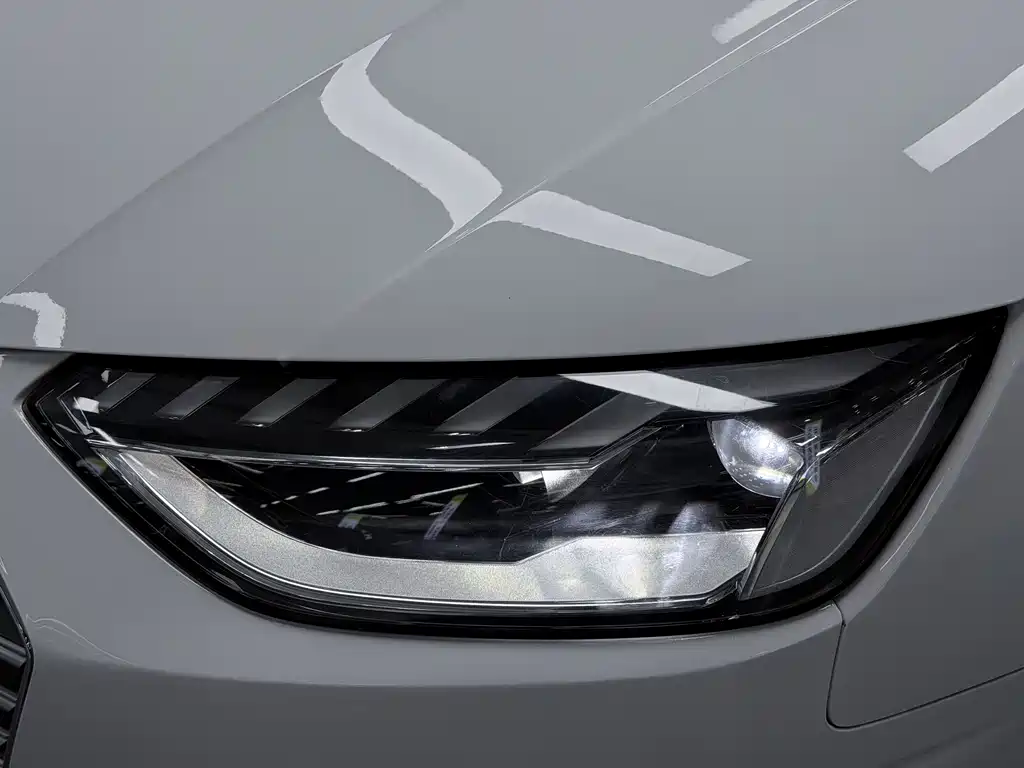 Audi A4L 2020 40 TFSI Luxury
