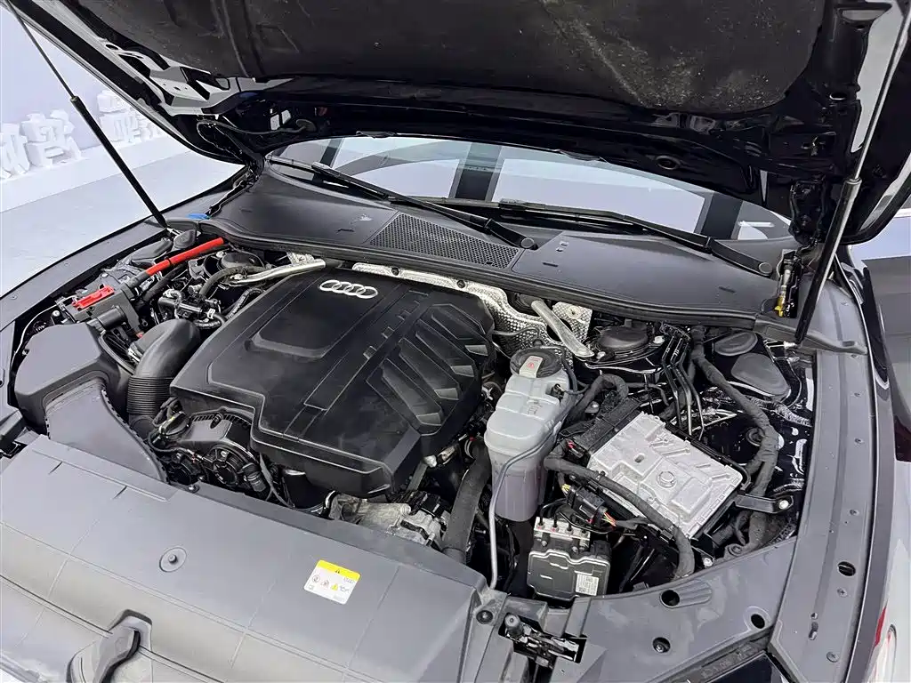 Audi A7L 2024 45 TFSI quattro Luxury