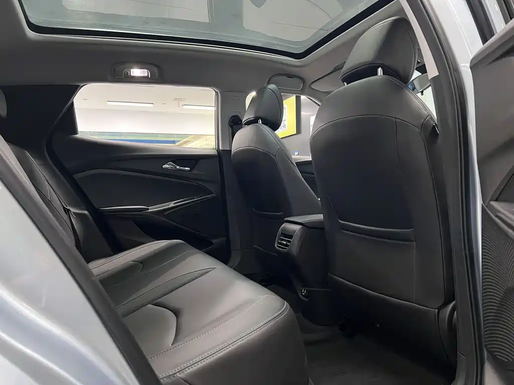 Chevrolet Menlo 2022 Nebula Edition