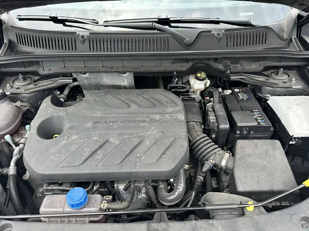 Changan CS75 PLUS 2025 Edition Fourth Generation 1.5T New Blue Whale Smart Flagship Model