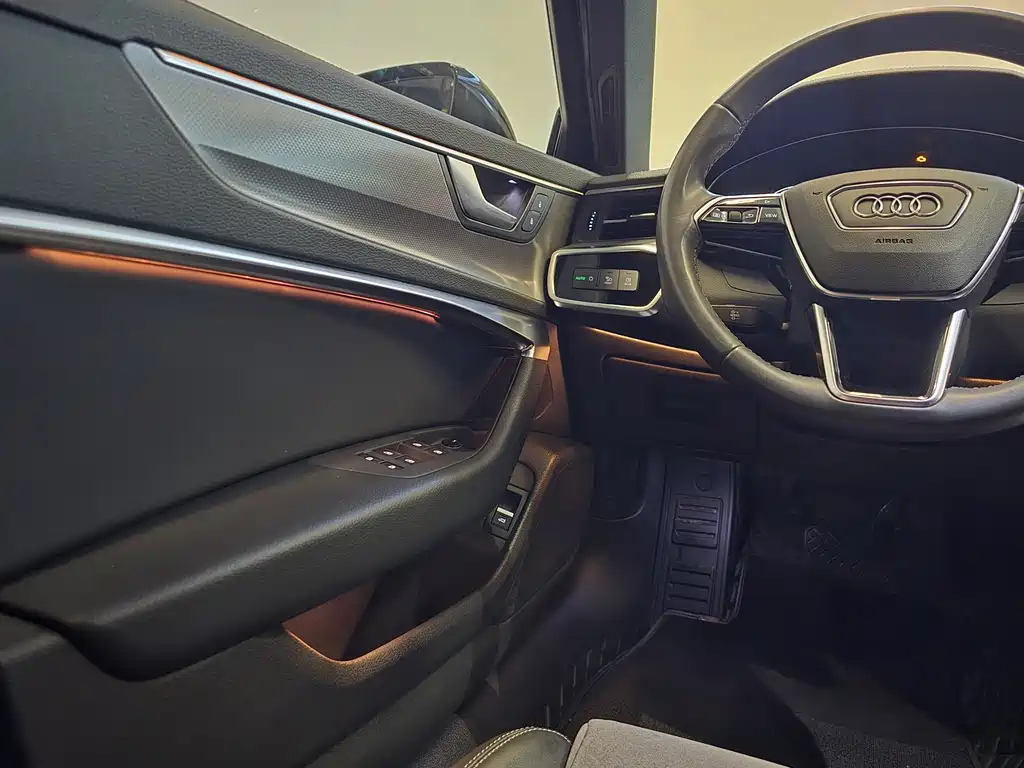 Audi A6L 2022 40 TFSI Luxury Dynamic Edition
