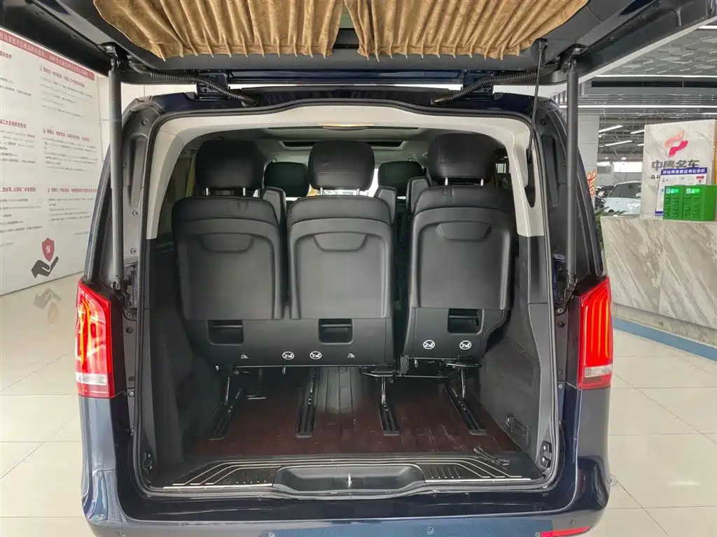 Mercedes-Benz V-Class 2017 V 260 Pilot Edition