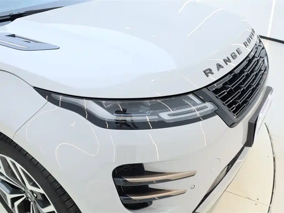 Range Rover Evoque L 2026 SE
