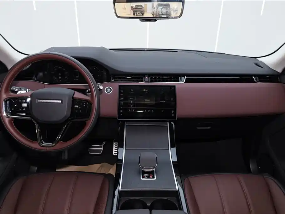 Range Rover Evoque L 2026 SE