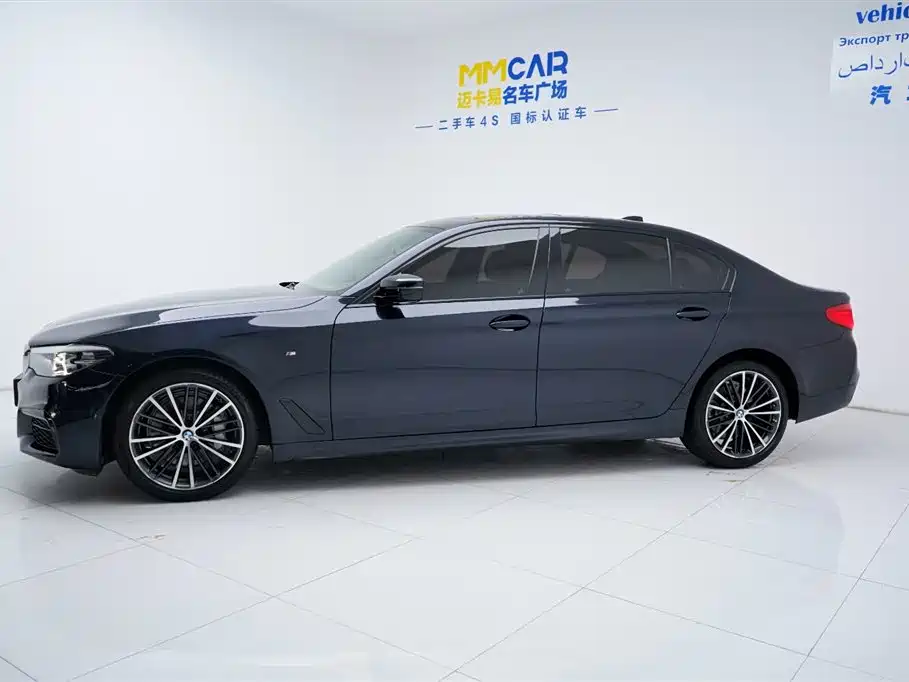 BMW 5 Series 2019 530Li Leading Edition M Sport Package