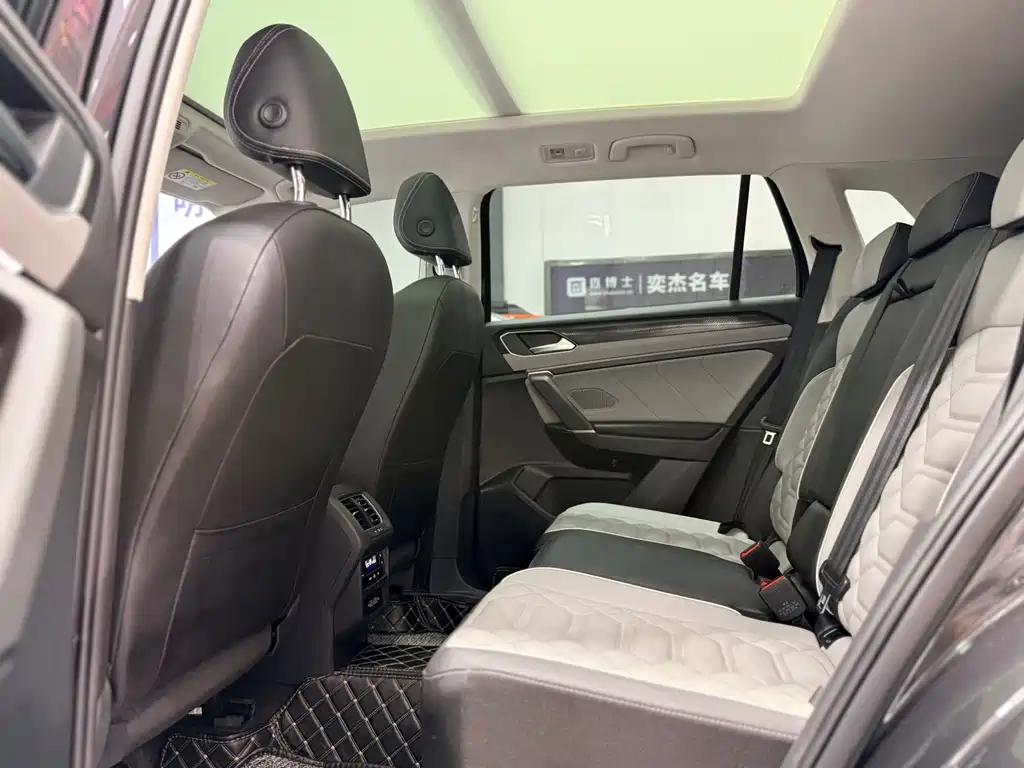 Tayron 2024 330TSI FWD Luxury Plus Advanced Edition