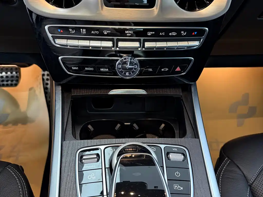 Mercedes-Benz G-Class 2022 G 350