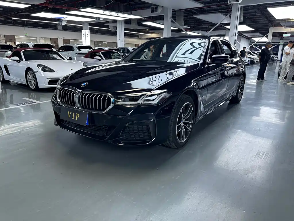 BMW 5 Series 2022 Facelift II 525Li M Sport Package