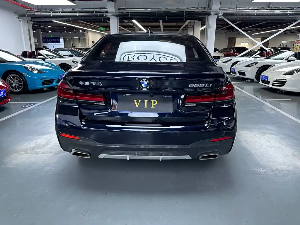 BMW 5 Series 2022 Facelift II 525Li M Sport Package