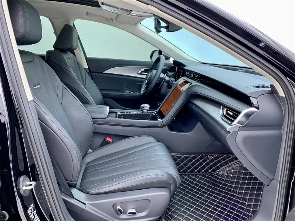 Hongqi H5 2024 1.5T DCT Smart Connect Qiyun Edition