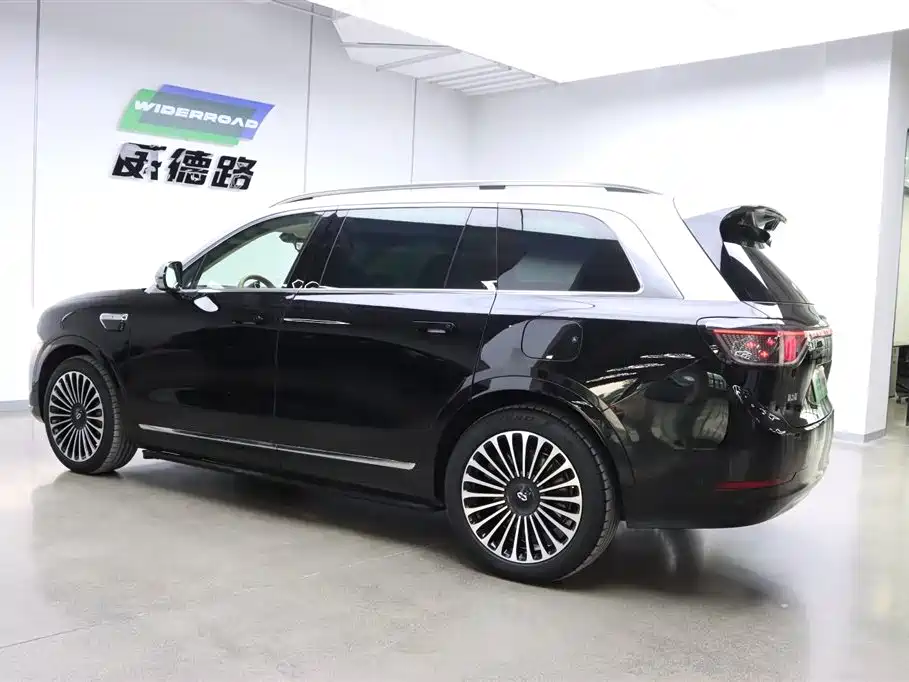 AITO M9 2025 EREV Ultra Edition 52kWh 6-Seater with 192-Line LiDAR