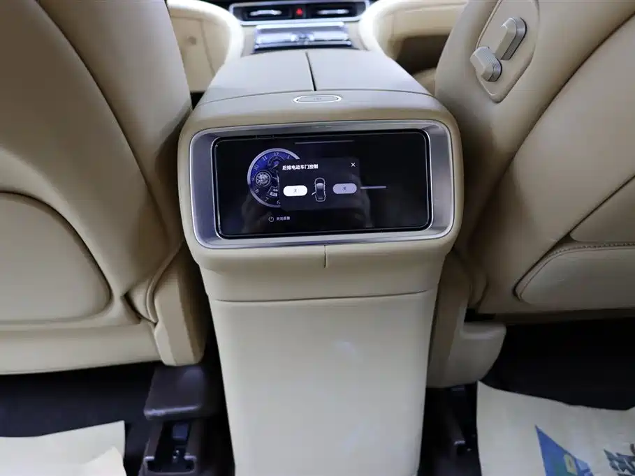 AITO M9 2025 EREV Ultra Edition 52kWh 6-Seater with 192-Line LiDAR
