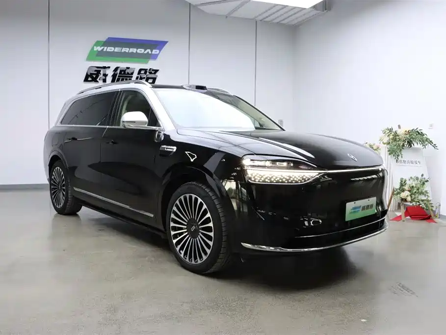 AITO M9 2025 EREV Ultra Edition 52kWh 6-Seater with 192-Line LiDAR
