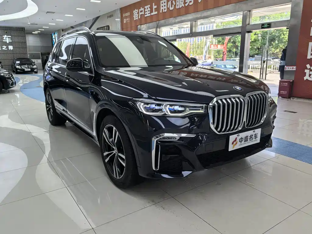 BMW X7 2022 xDrive40i Exclusive M Sport Package