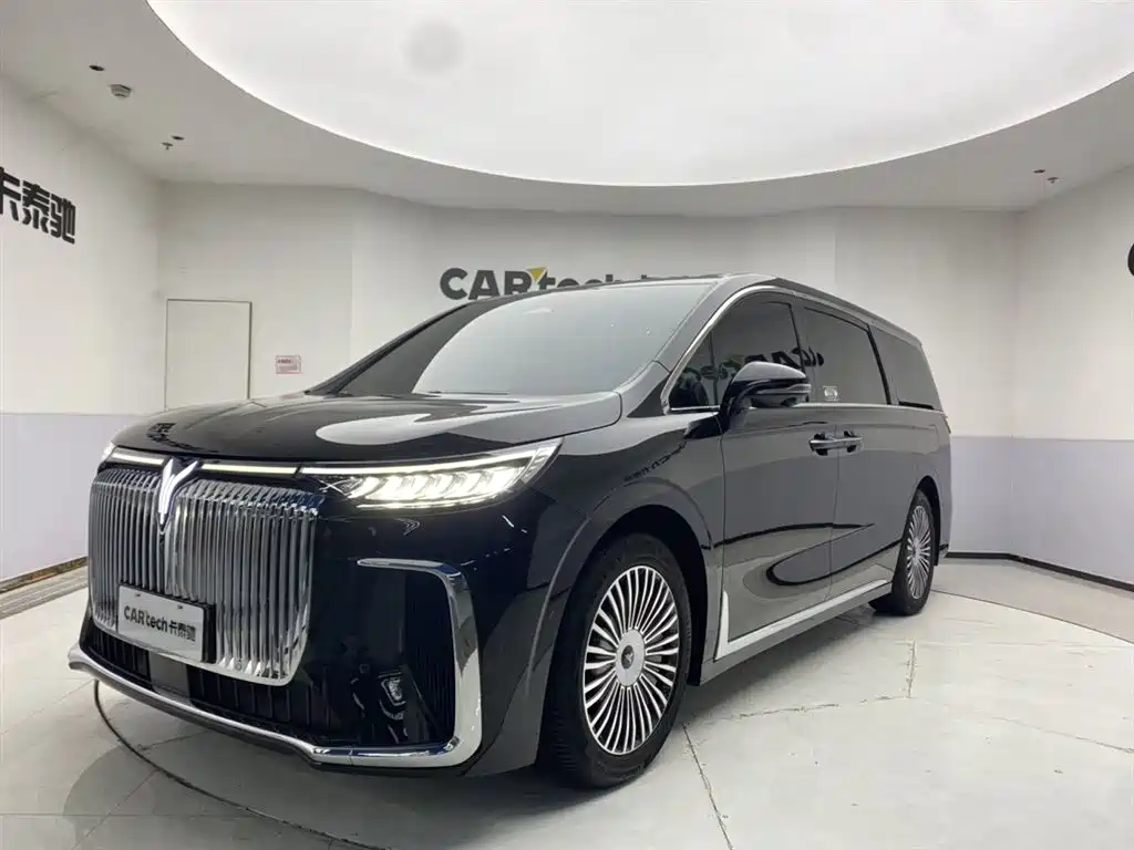 Voyah Dreamer 2025 PHEV AWD Premium Kunpeng Edition