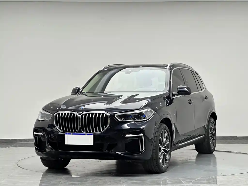 BMW X5 2022 xDrive 30Li Exclusive M Sport Package