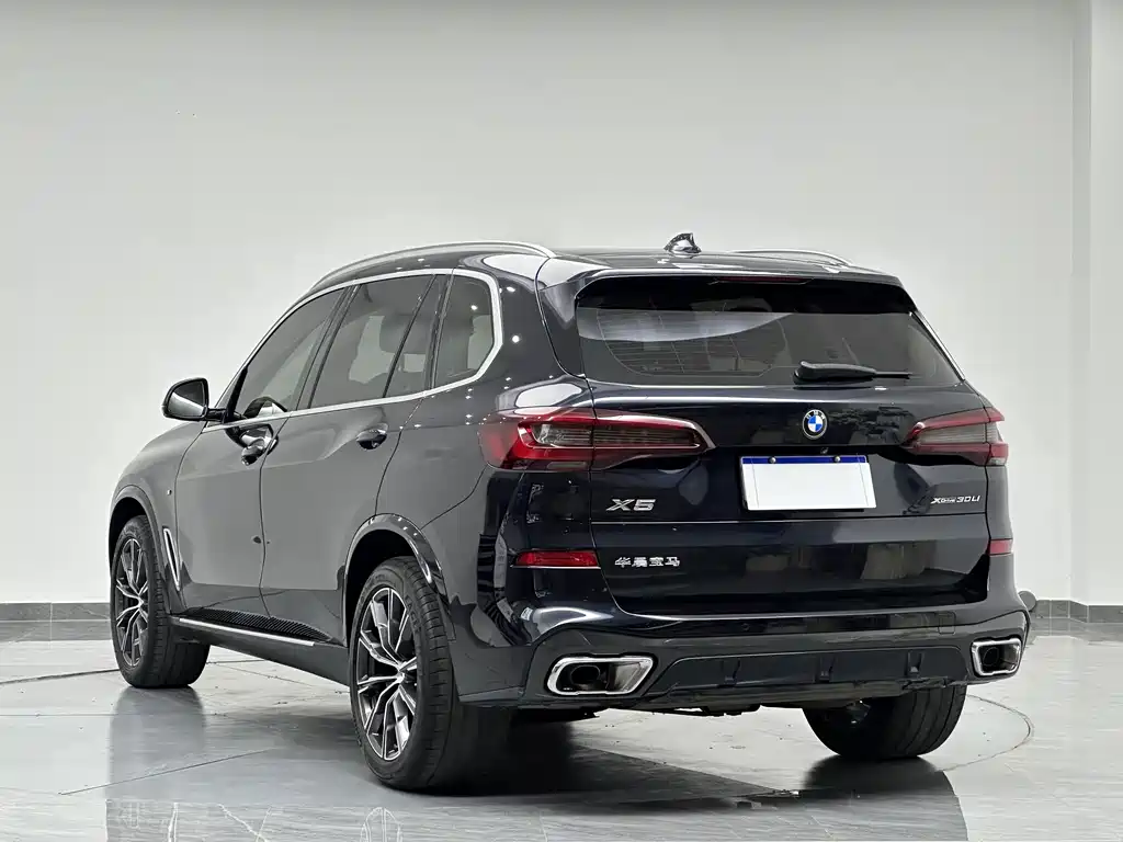 BMW X5 2022 xDrive 30Li Exclusive M Sport Package