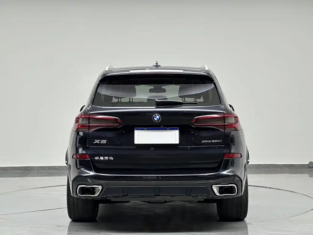 BMW X5 2022 xDrive 30Li Exclusive M Sport Package