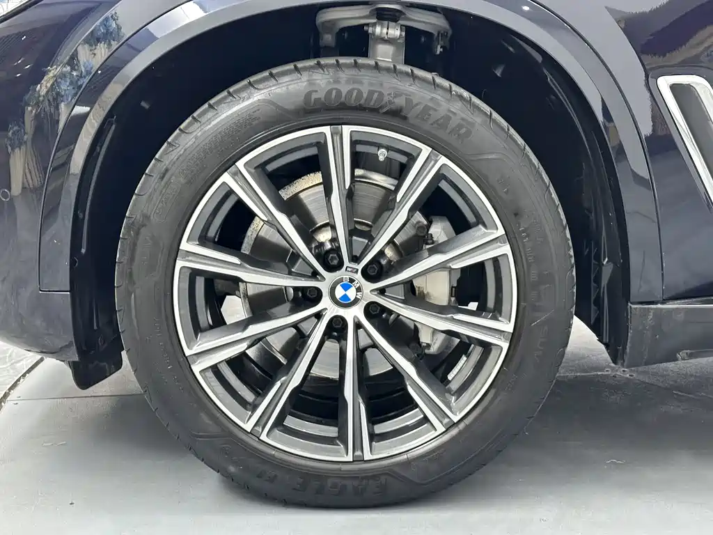 BMW X5 2022 xDrive 30Li Exclusive M Sport Package
