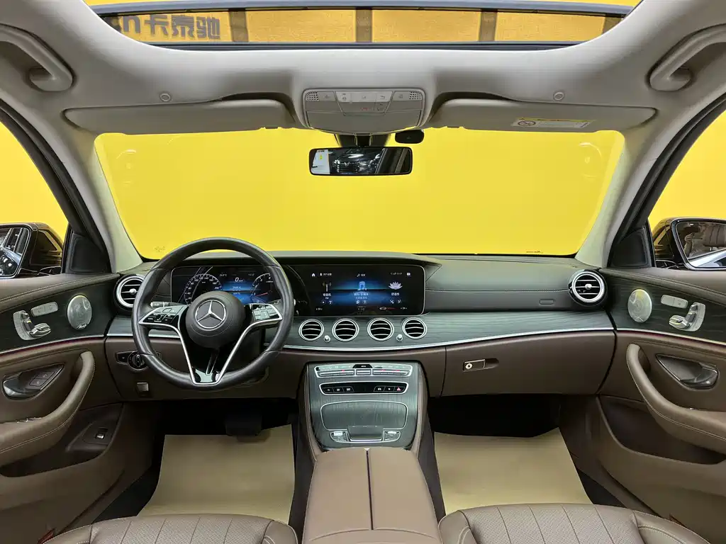 Mercedes-Benz E-Class 2022 E 300 L Fashion