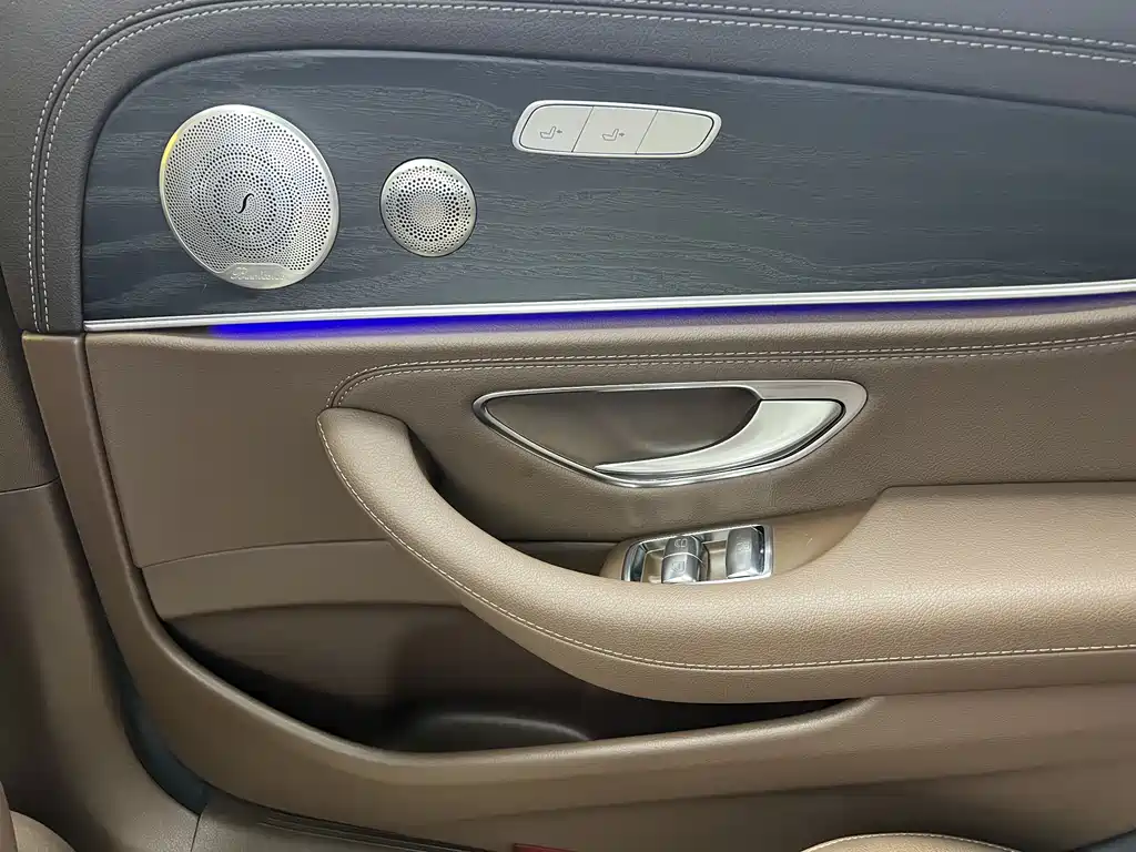Mercedes-Benz E-Class 2022 E 300 L Fashion