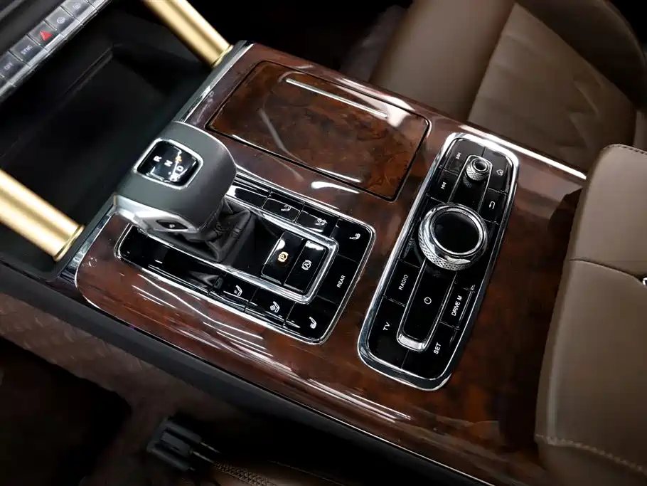 Hongqi Jin Kuihua Guoyao 2022 4.0T Zunjue Flagship Edition 4-Seater