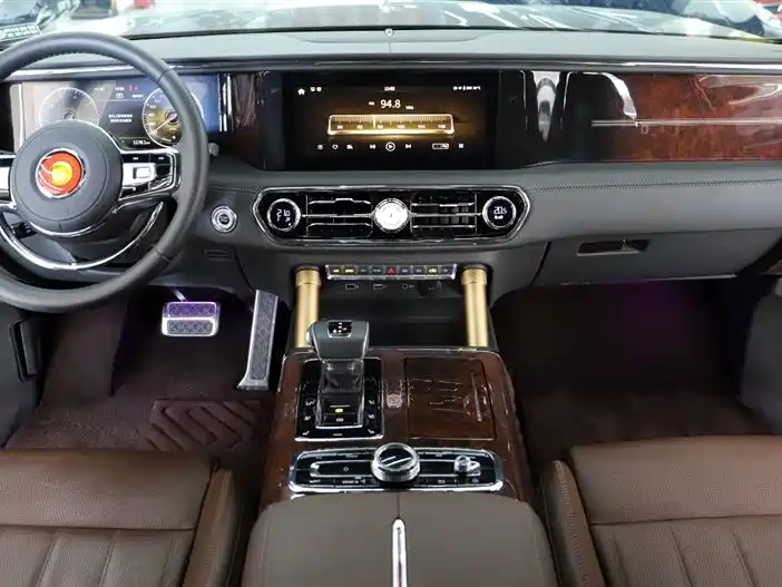 Hongqi Jin Kuihua Guoyao 2022 4.0T Zunjue Flagship Edition 4-Seater