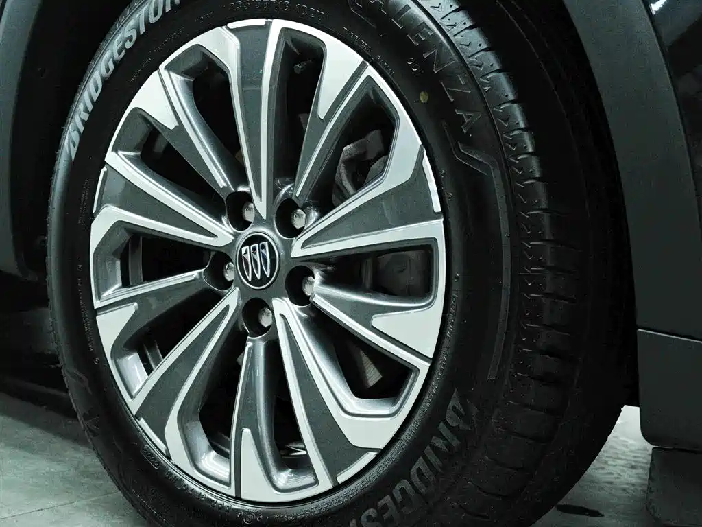 Buick Envision Plus 2024 28T 2WD Premium Edition