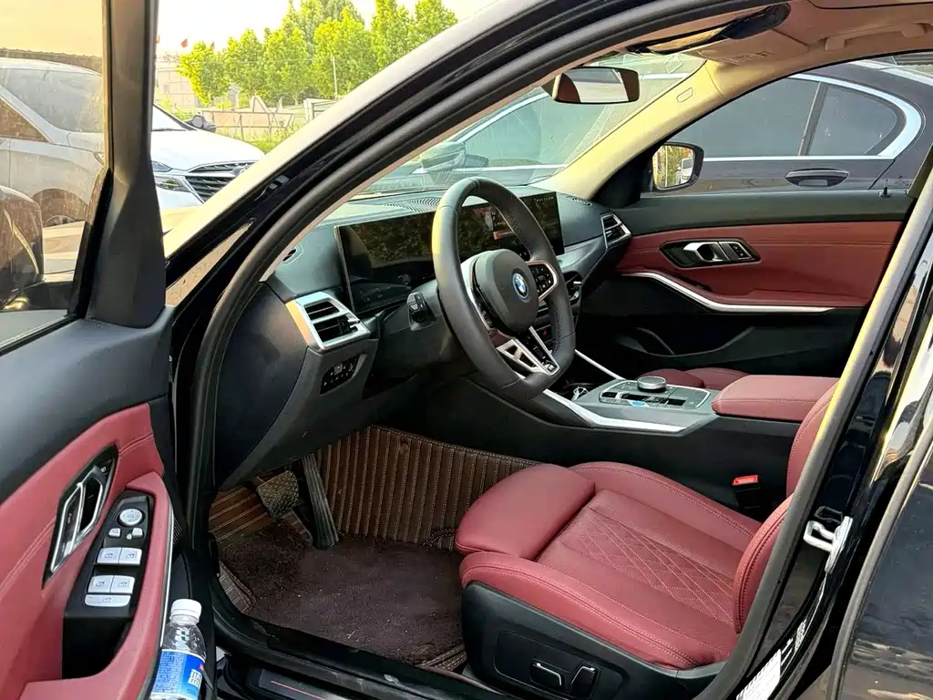 BMW i3 eDrive 35L 2022