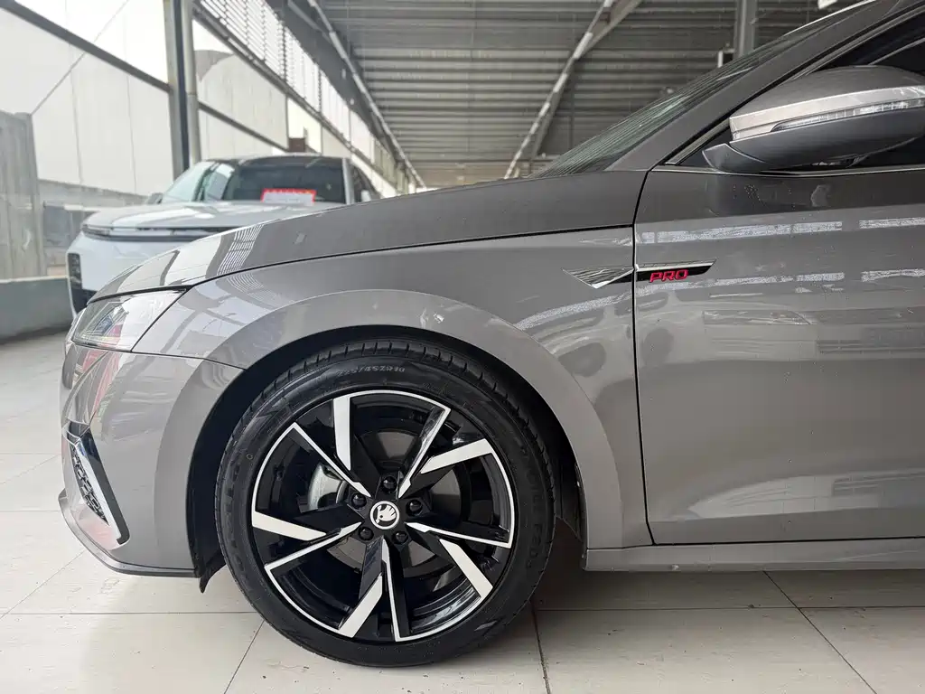 Skoda Octavia 2022 PRO TSI280 Luxury Edition