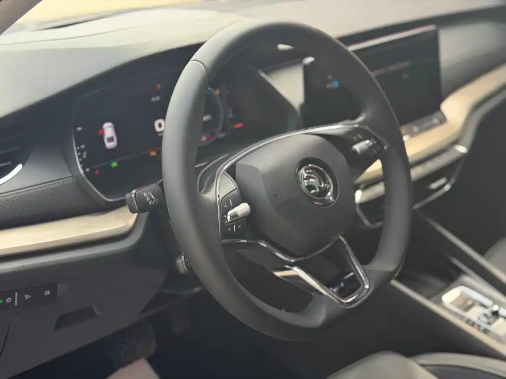 Skoda Octavia 2022 PRO TSI280 Luxury Edition