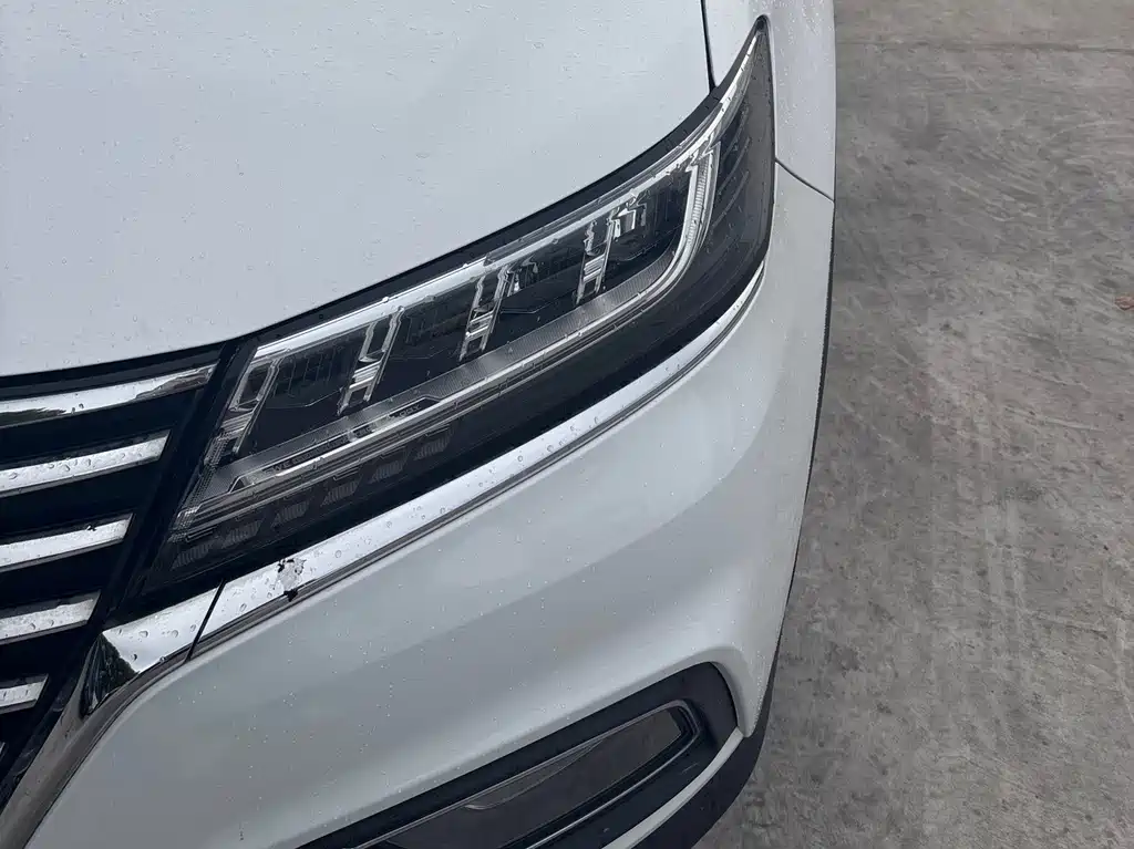 Roewe RX5 2019 20T FWD Automatic 4G Interconnected Platinum Edition