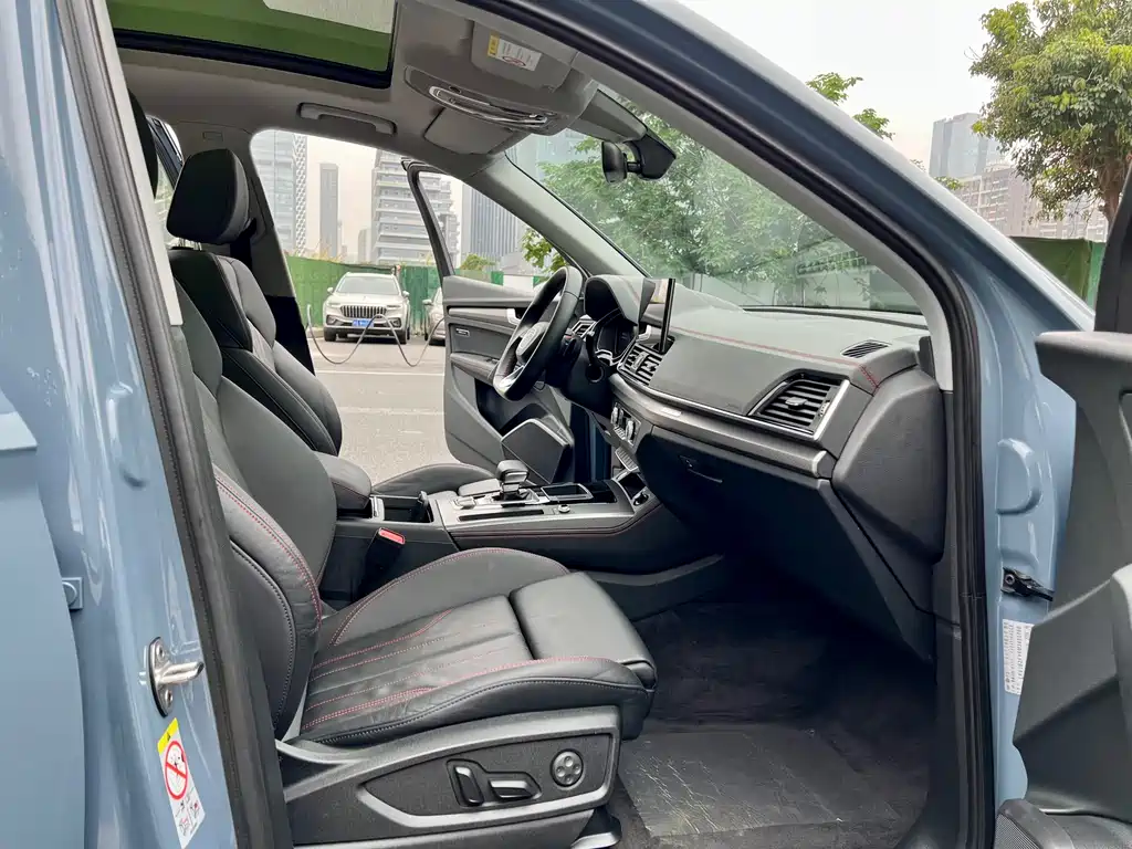 Audi Q5L 40 TFSI RS Line Edition