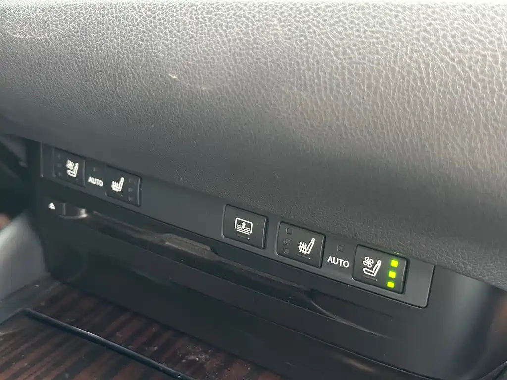Lexus ES 2018 200 Luxury Edition China V