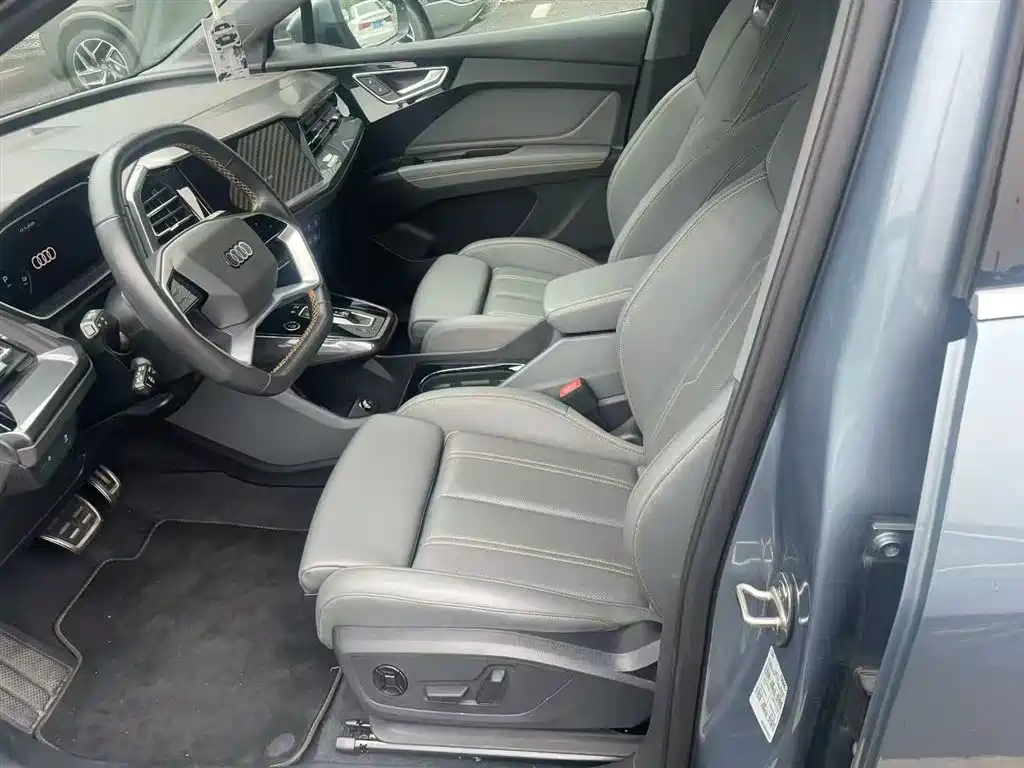 Audi Q4 e-tron 2024 40 e-tron